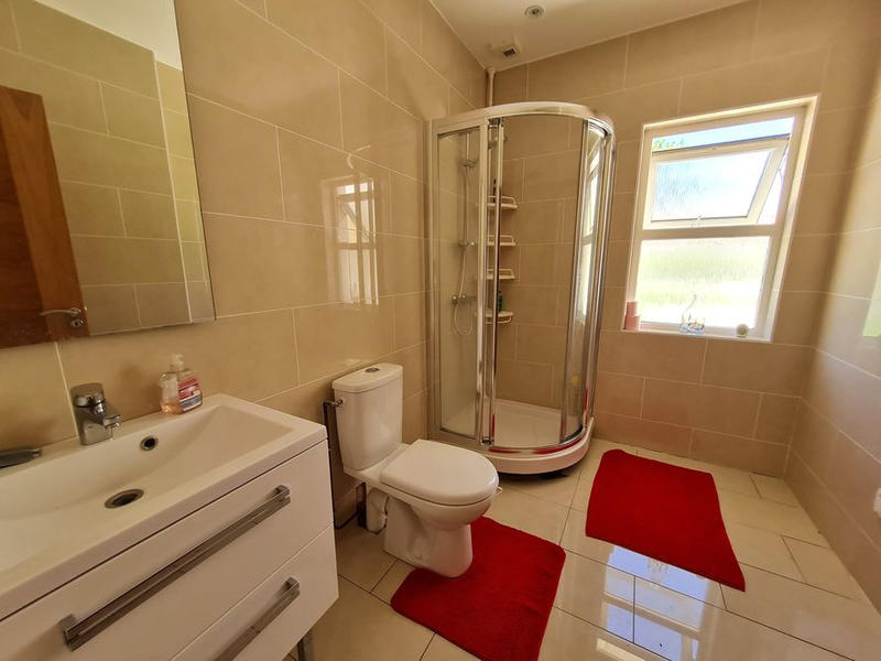 Maison - 284 m² - 8 pièces