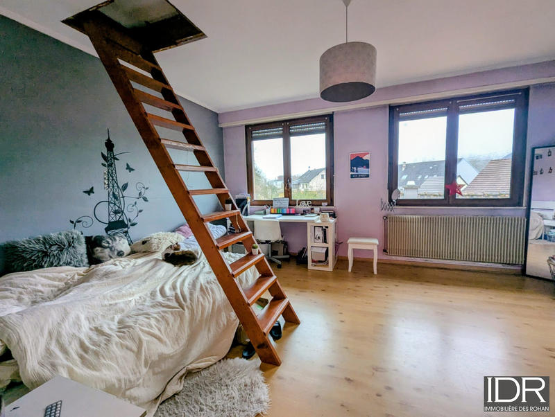 Maison - 110 m² - 5 pièces