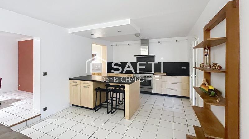 Maison - 182 m² - 7 pièces