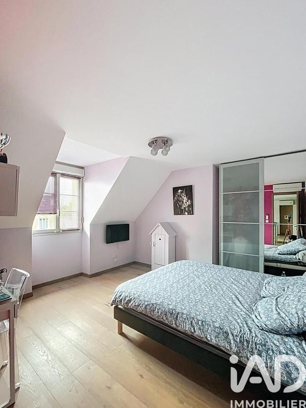 Maison - 174 m² - 7 pièces