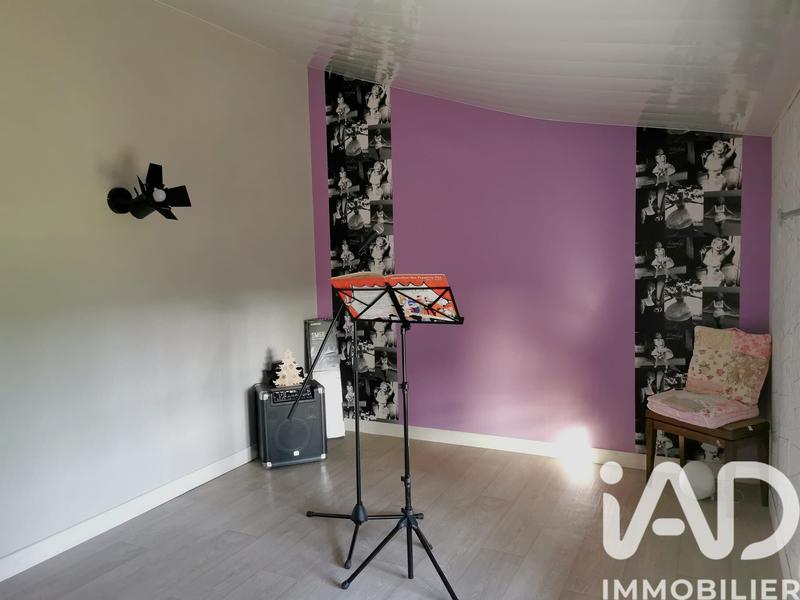 Maison - 213 m² - 10 pièces