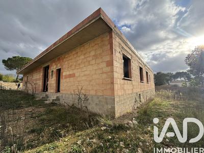 Maison - 228 m² - 5 pièces