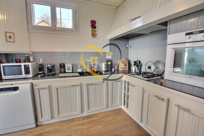 Maison - 94 m² - 4 pièces