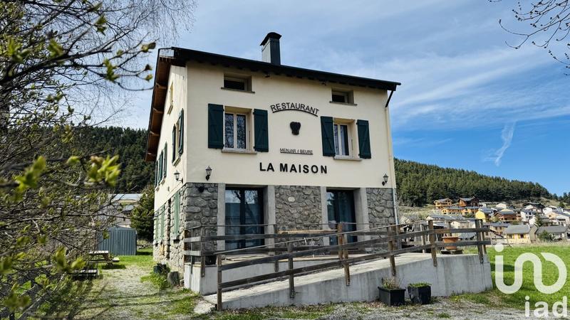 Maison - 185 m² - 6 pièces