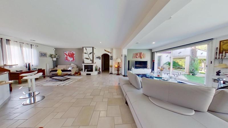 Maison - 174 m² - 5 pièces