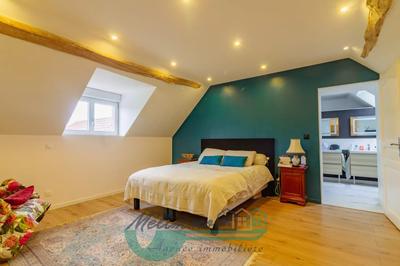 Maison - 128 m² - 7 pièces