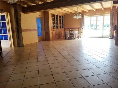 Maison - 157 m² - 4 pièces