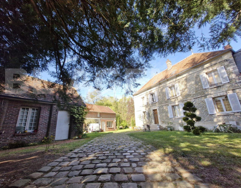 Maison - 178 m² - 7 pièces