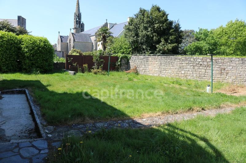 Maison - 205 m² - 8 pièces