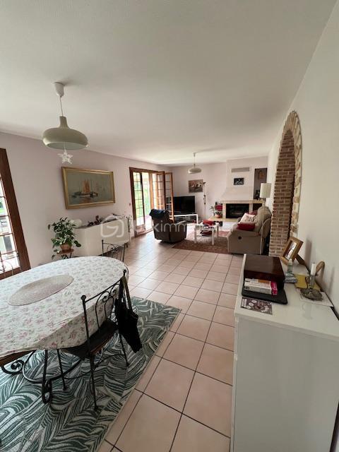 Maison - 150 m² - 5 pièces