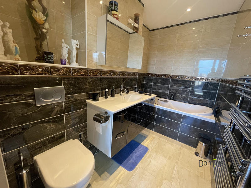 Appartement - 132 m² - 4 pièces