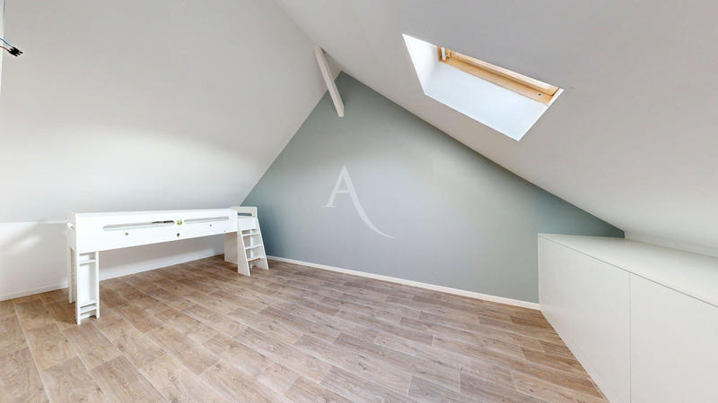 Maison - 136 m² - 5 pièces
