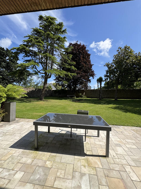 Maison - 311 m² - 8 pièces