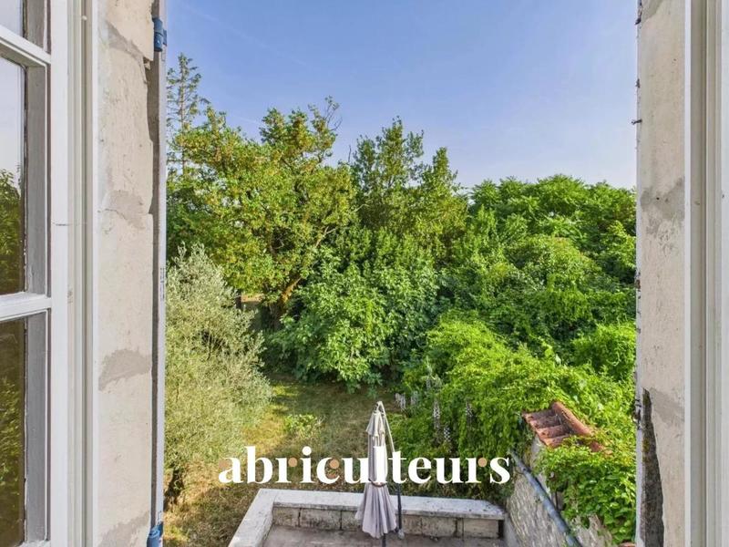 Maison - 258 m² - 12 pièces