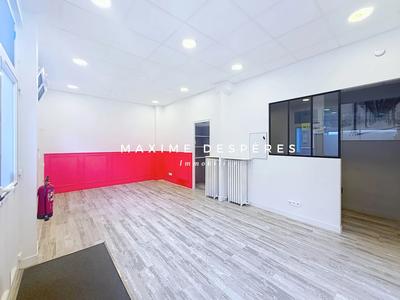 Local d'activités - 53 m² - 3 pièces