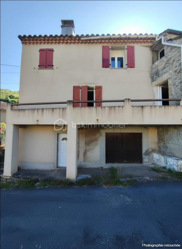 Maison de village - 108 m² - 5 pièces