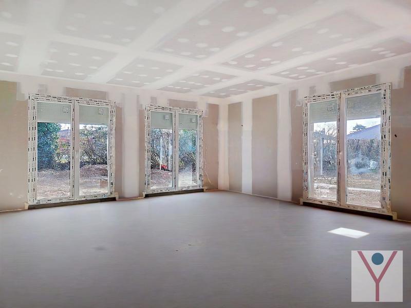 Maison - 92 m² - 4 pièces