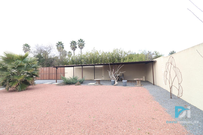 Villa - 297 m² - 8 pièces