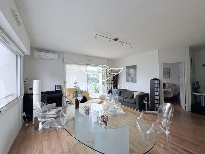 Appartement - 99 m² - 5 pièces