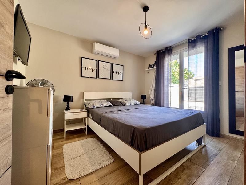 Villa - 225 m² - 8 pièces