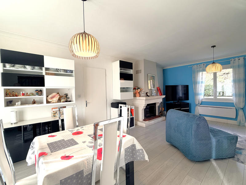 Maison - 133 m² - 8 pièces