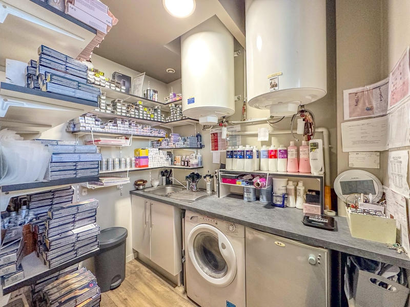 Fonds de commerce - Magasins - 48 m²