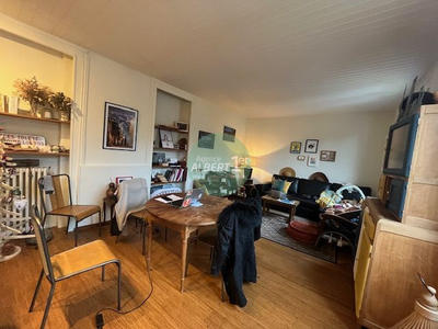 Maison - 122 m² - 5 pièces