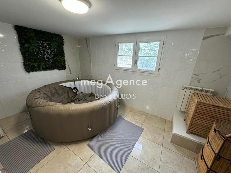 Maison - 146 m² - 7 pièces