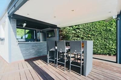 Maison - 210 m² - 7 pièces