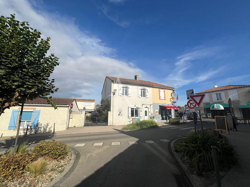 Maison - 96 m² - 4 pièces