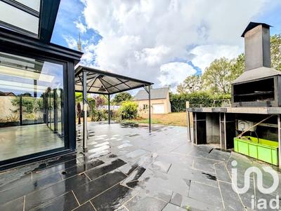 Maison - 185 m² - 8 pièces