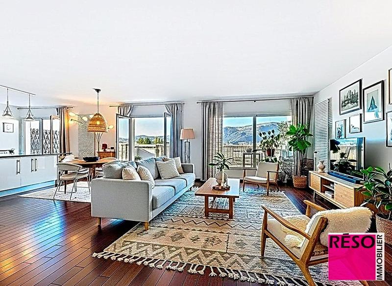 Appartement - 105 m² - 4 pièces