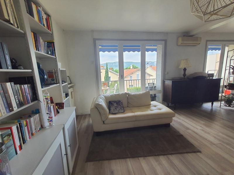 Appartement - 91 m² - 4 pièces