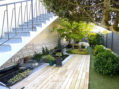 Maison - 147 m² - 6 pièces