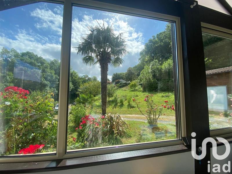 Maison - 225 m² - 15 pièces