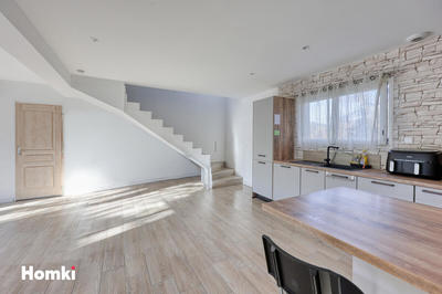 Maison - 91 m² - 4 pièces