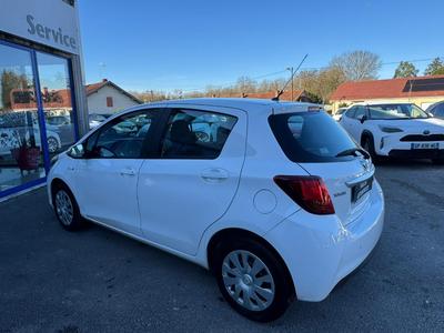 Toyota Yaris III Hybride 100h - Bv E-Cvt Dynamic