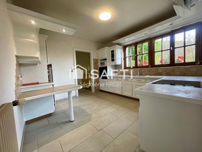 Maison - 197 m² - 8 pièces