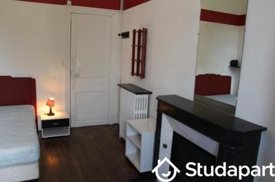 Chambre - 15 m² - 1 pièce