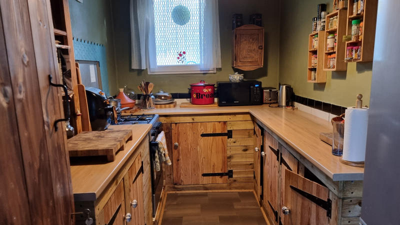 Maison - 286 m² - 15 pièces