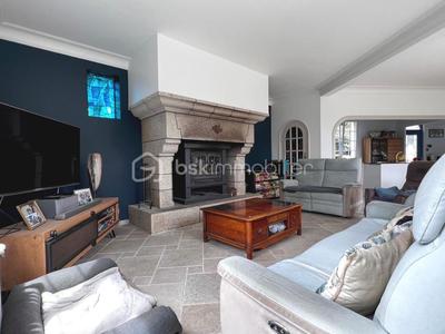 Propriété - 296 m² - 7 pièces