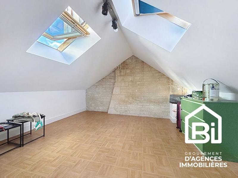 Studio - 8 m² - 1 pièce