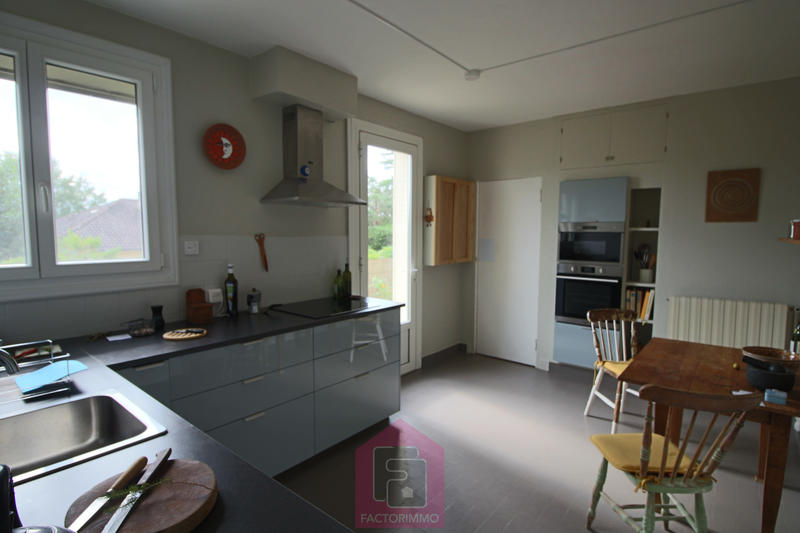 Maison - 100 m² - 6 pièces