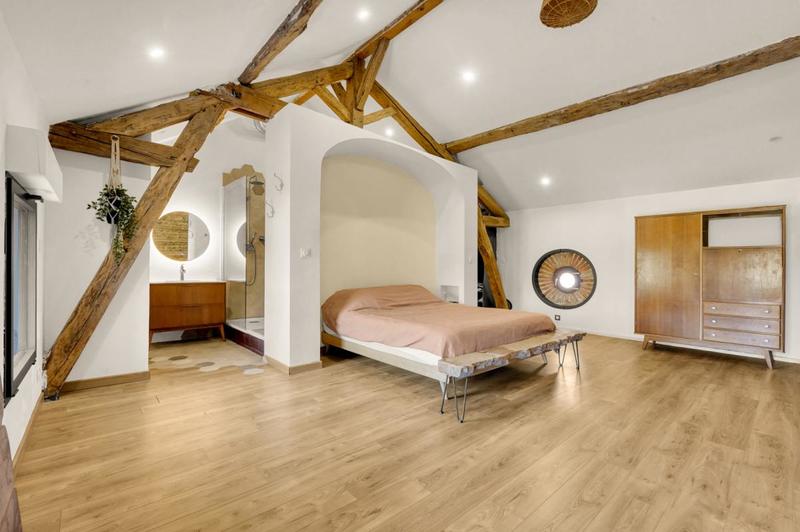 Maison - 187 m² - 4 pièces