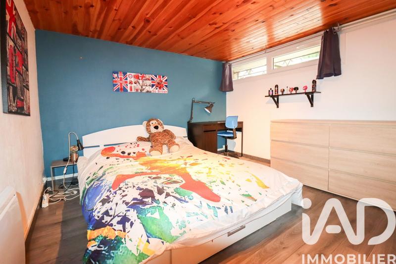 Maison - 170 m² - 9 pièces