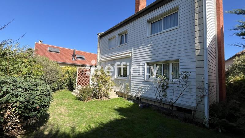 Maison - 143 m² - 5 pièces