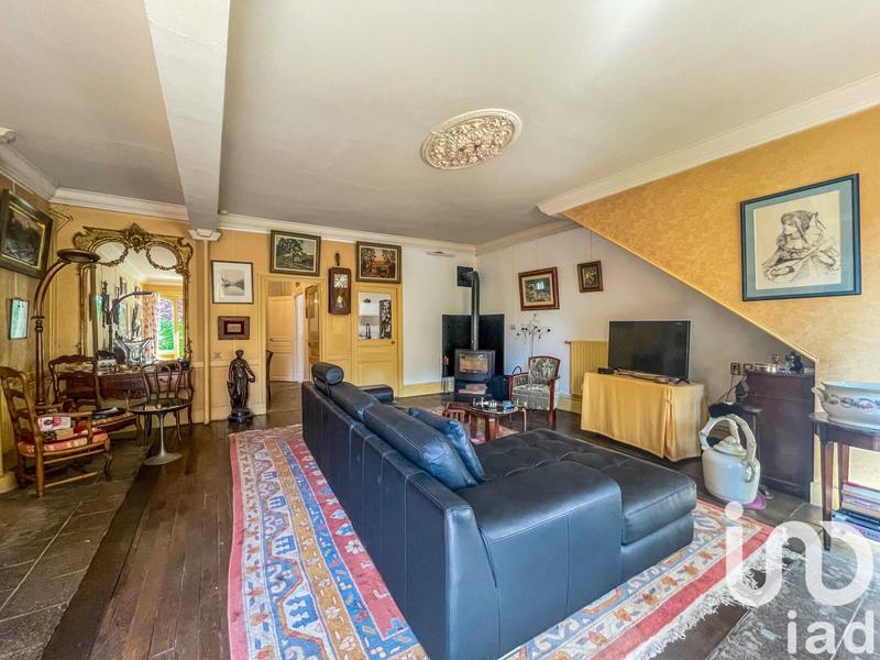 Maison - 260 m² - 10 pièces