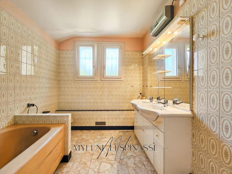 Maison - 168 m² - 4 pièces