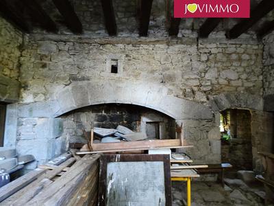 Maison - 225 m² - 7 pièces