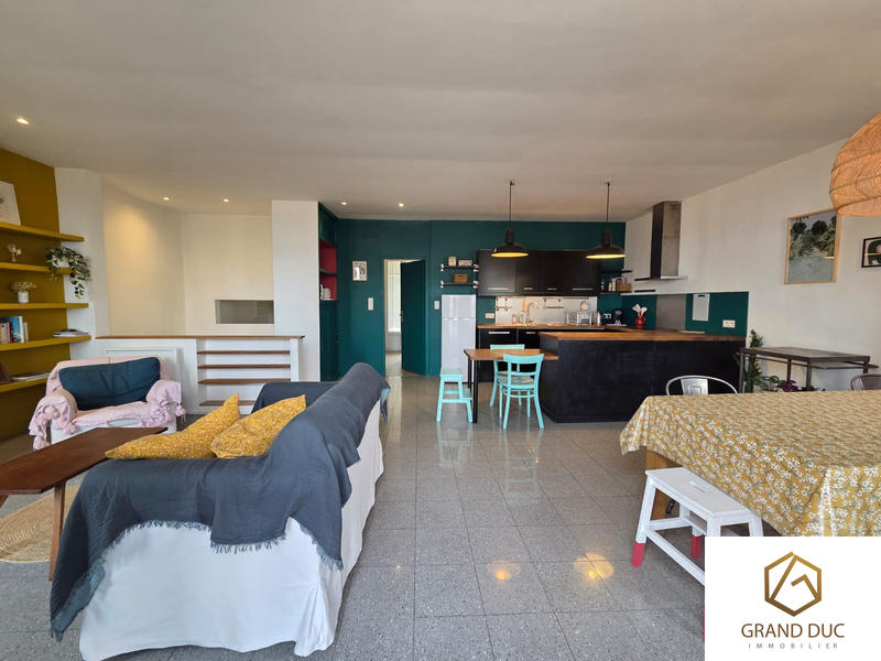 Duplex - 115 m² - 5 pièces